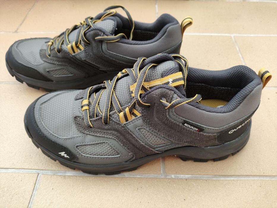 Sapatos de caminhada Quechua (novos)