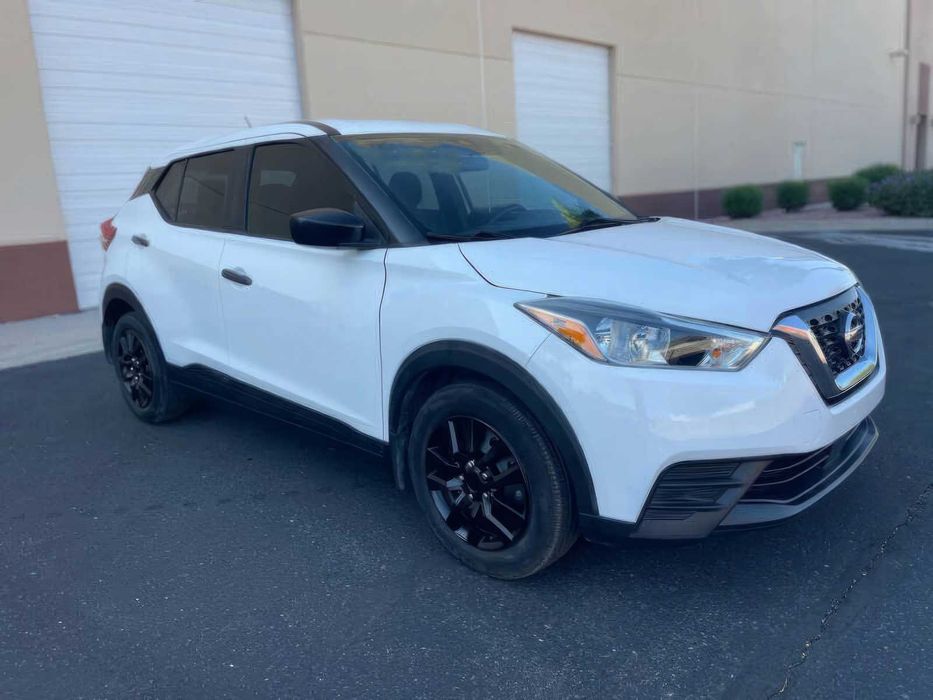 Nissan Kicks S      2020