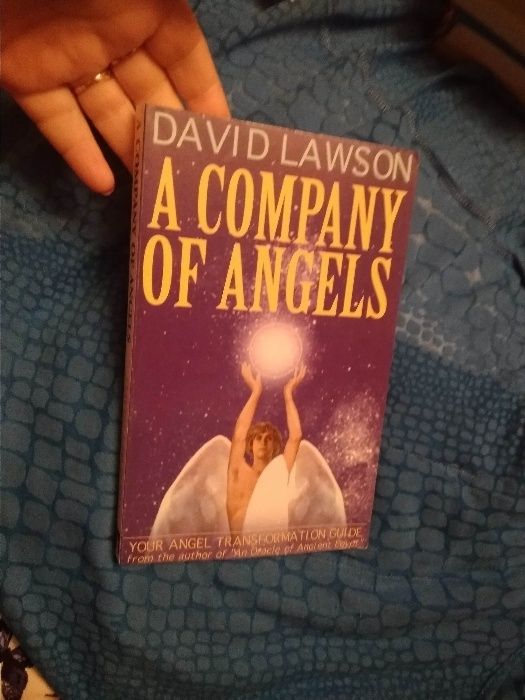A Company of Angels: David Lawson на английском язык книга Дэвид Лосон
