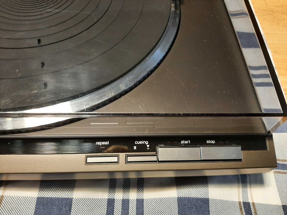 Technics  Quartz  Drive   Automatic Turntable System SL-QL1