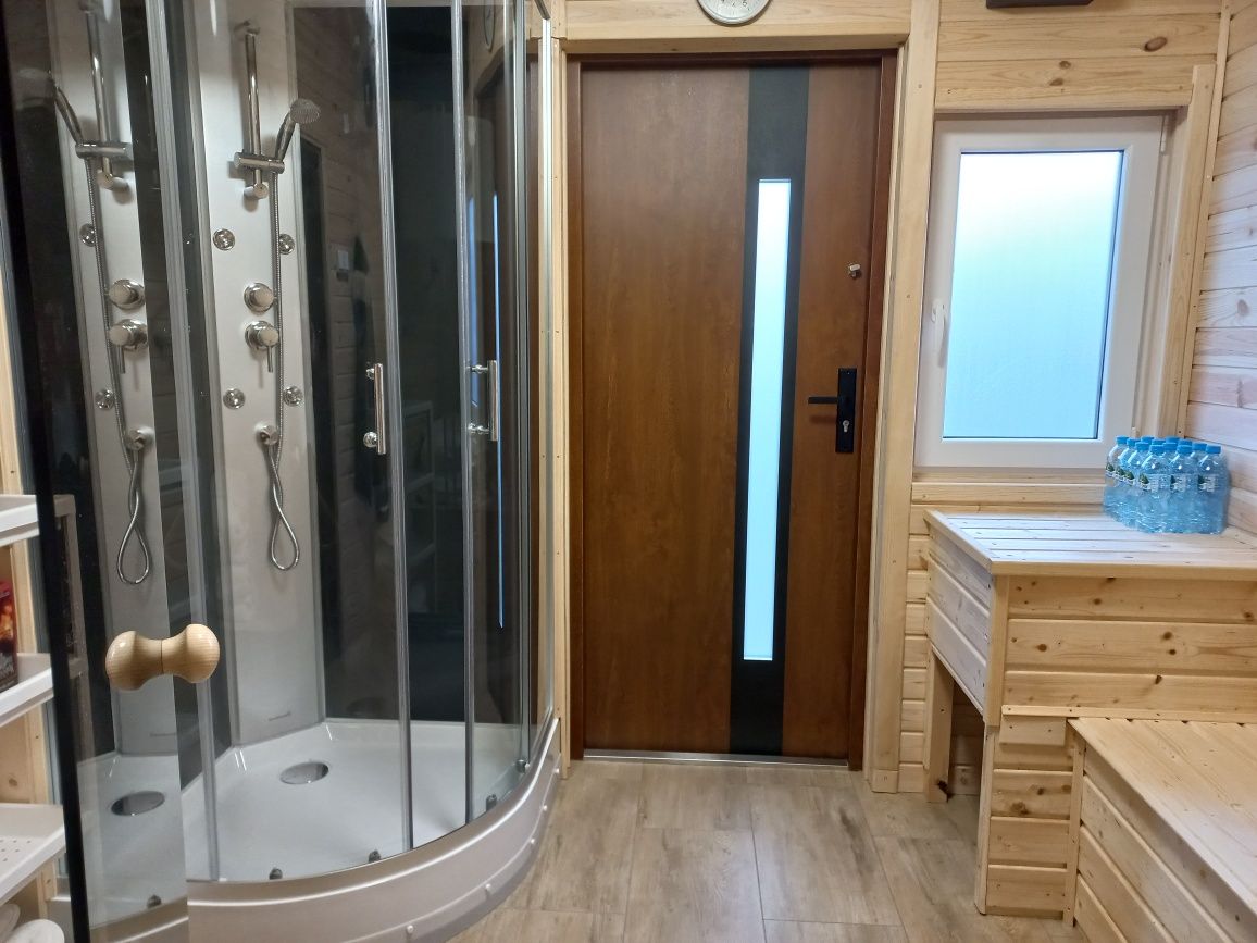 Sauna ,  Jakuzzi , noclegi  przy Suntago, Wręcza