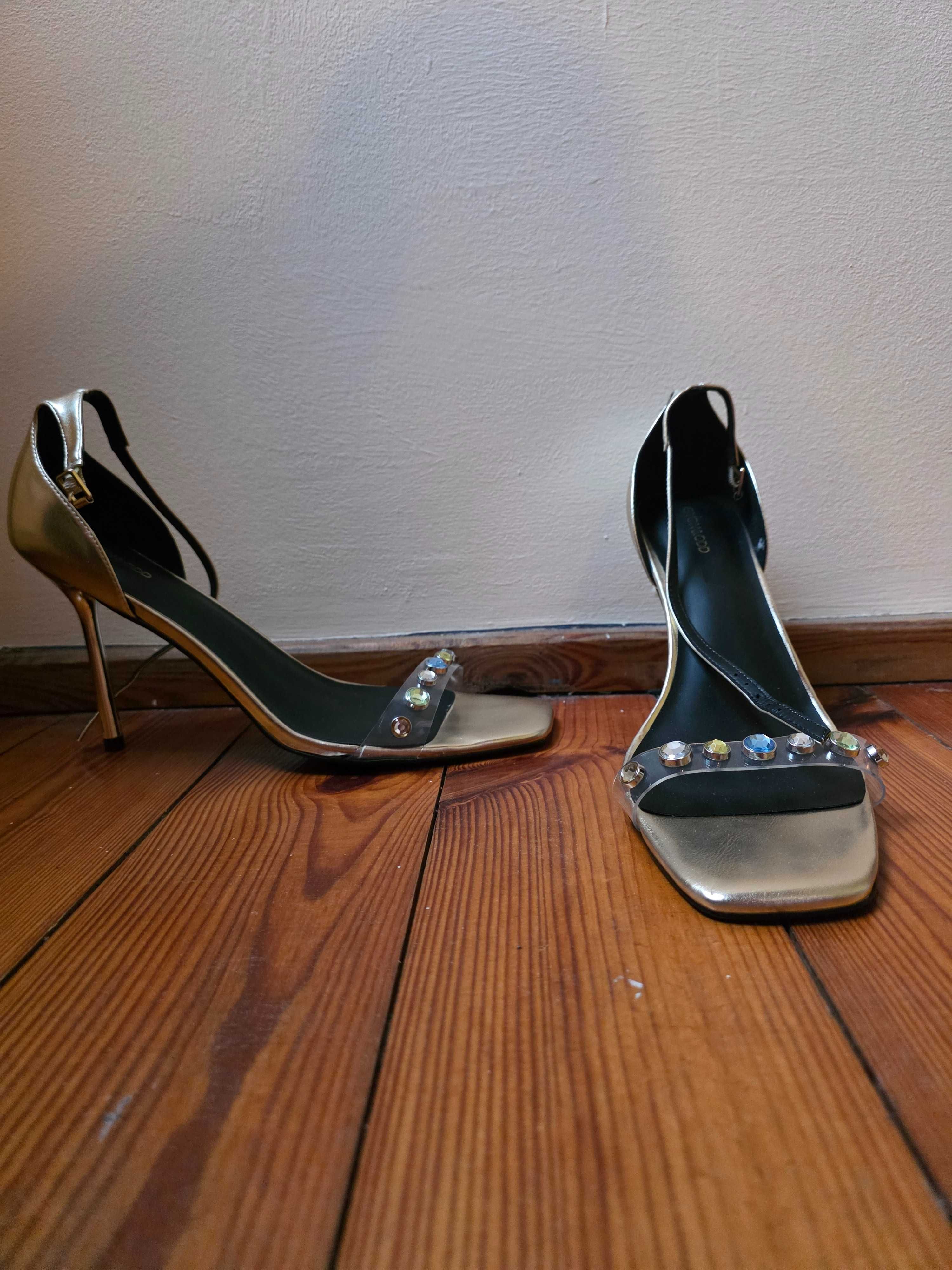 Buty na obcasie/szpilce 44/45