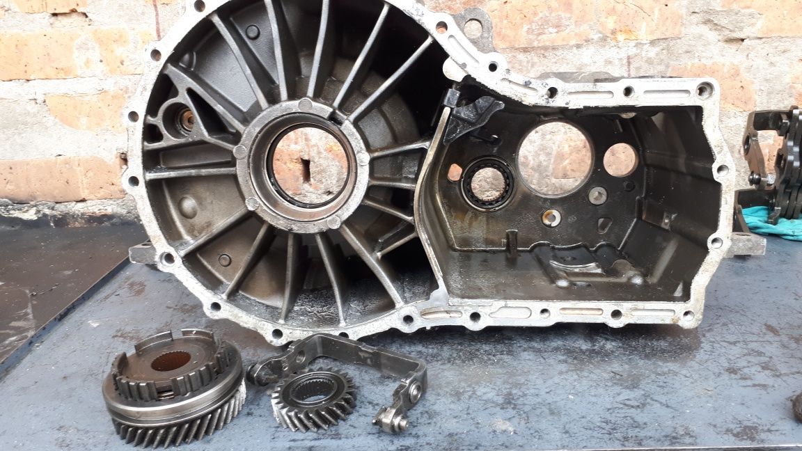 02Z301103D Коробка Передач кпп Volkswagen VW T5 Transporter 1.9 TDI