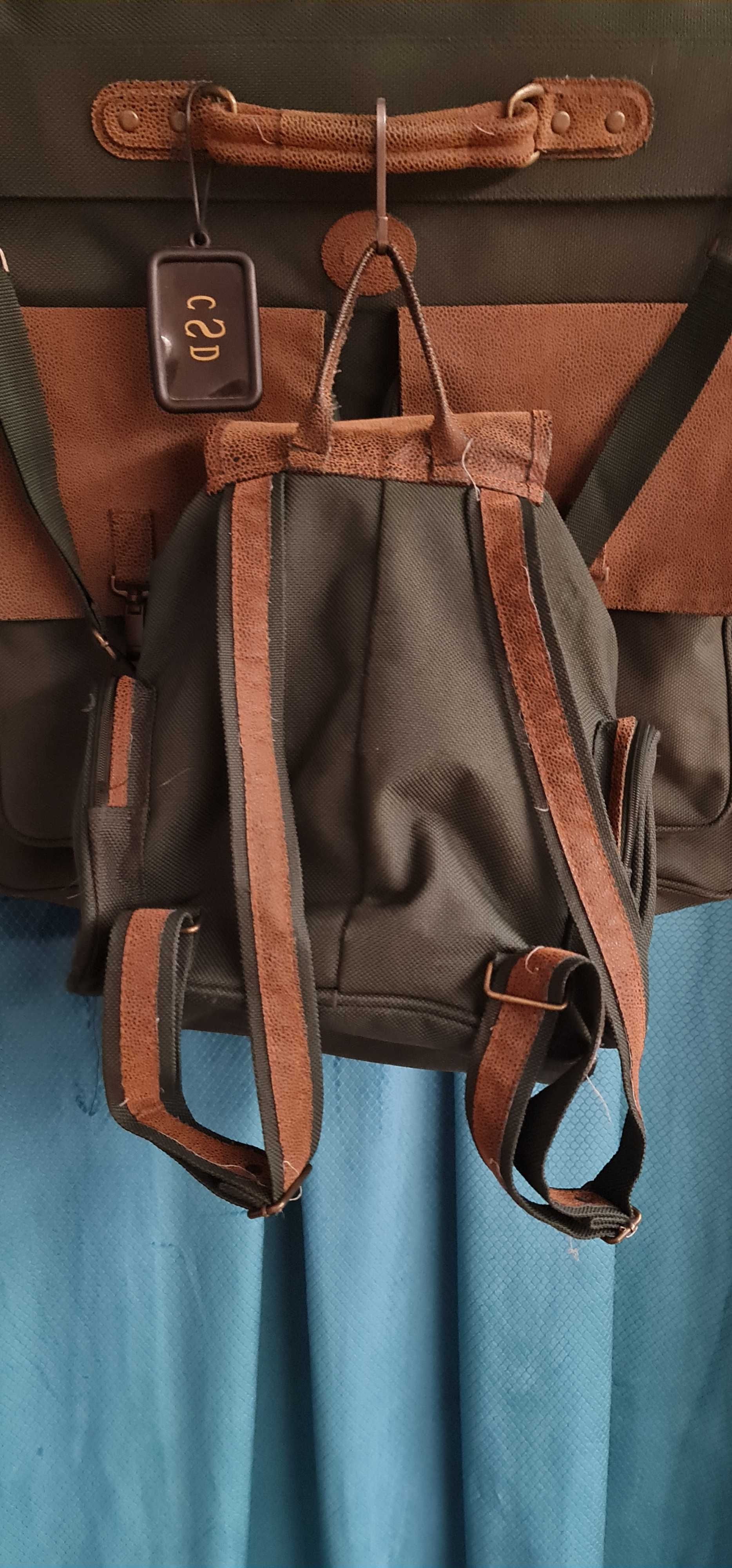 Mala viagem porta fatos. Ofereço mochila