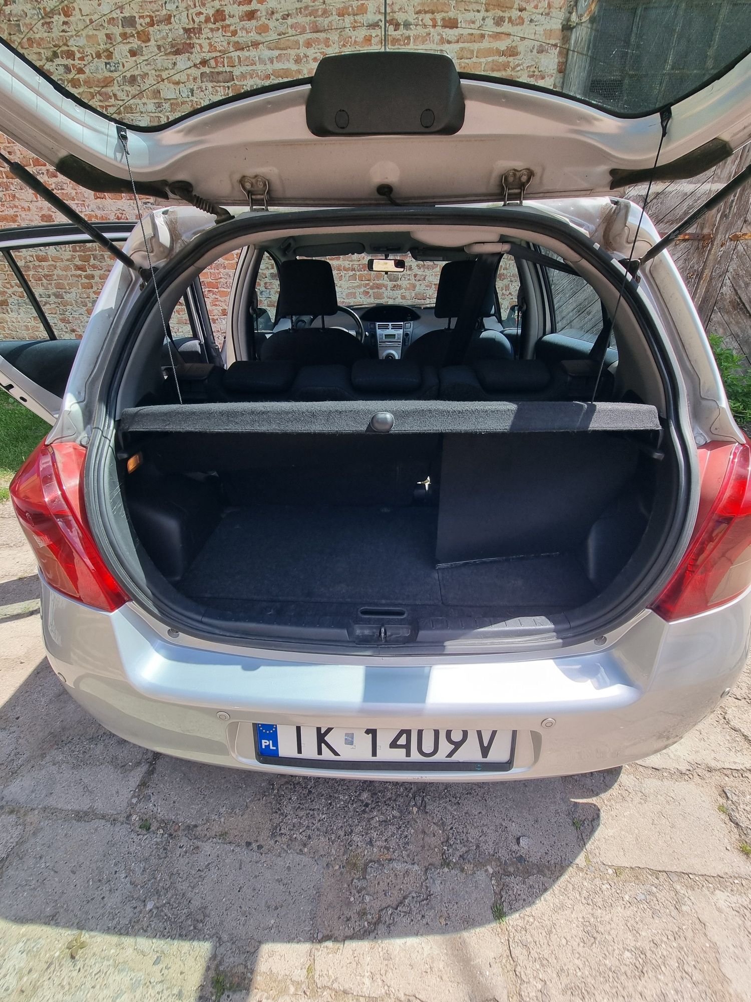 Toyota Yaris 1.3 klima automat