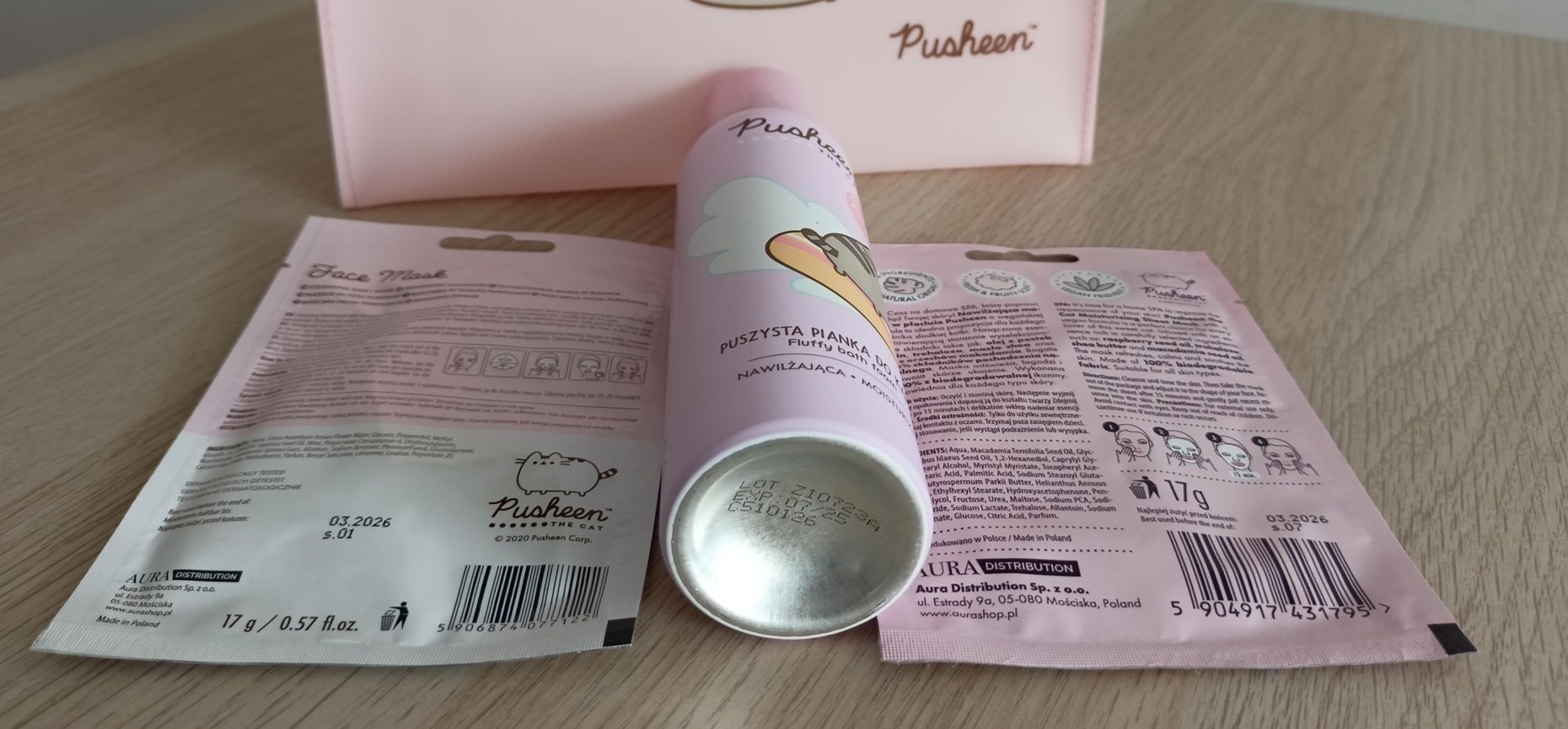 Zestaw Pusheen kosmetyczka + pianka 200ml + 2 szt. maseczki Nowe !