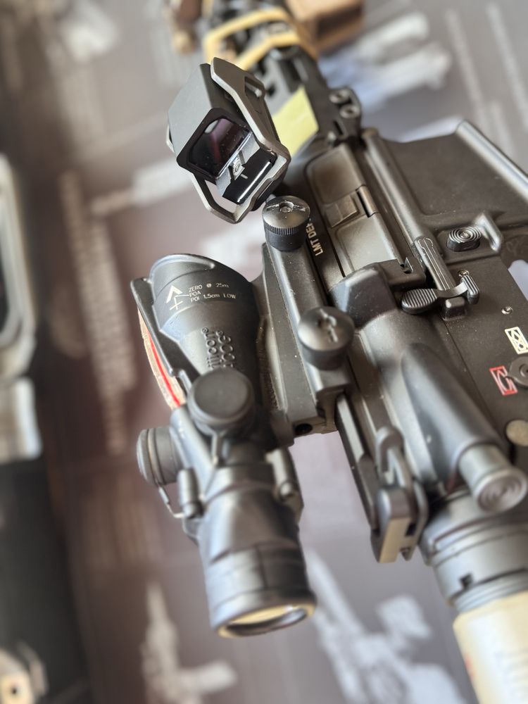 Оптичний приціл Trijicon ACOG 4x32