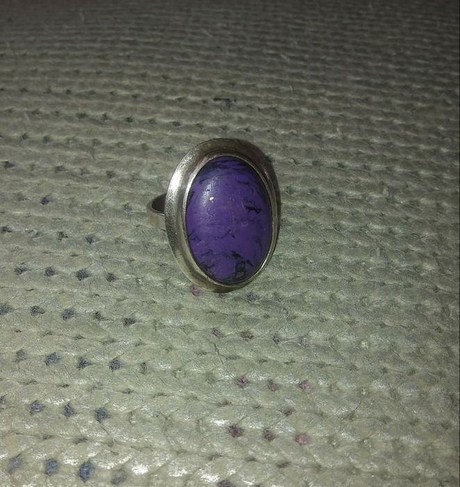 Stary duży pierścionek gigant naturalny kamień czaroit srebro