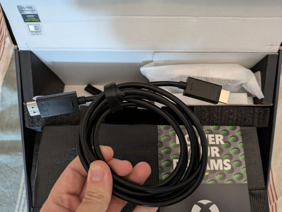 Xbox series X 1TB SSD + bateria comando