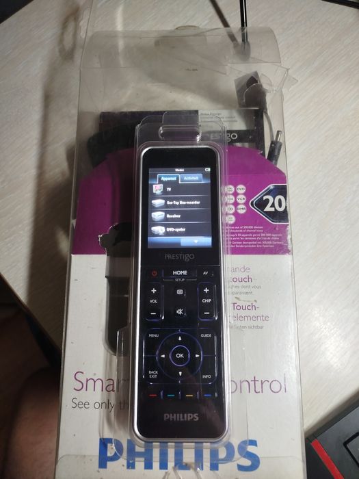 Універсальний пульт Philips PRESTIGO SRT9320