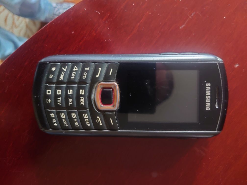 Samsung Solid B2710