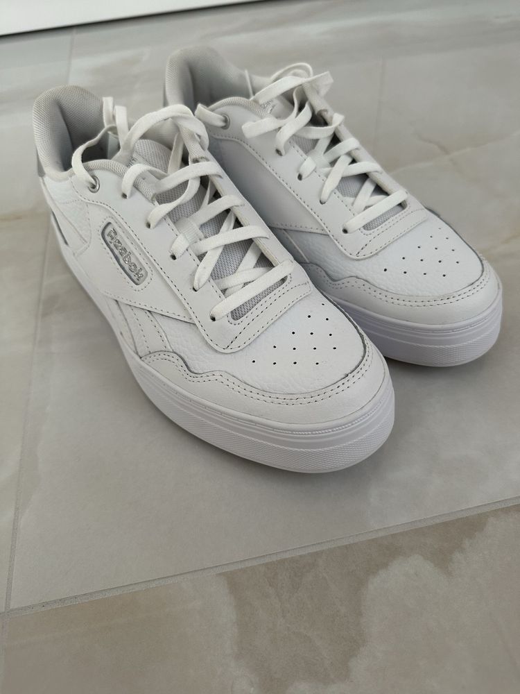 Кросівки reebok розмір39 eur
