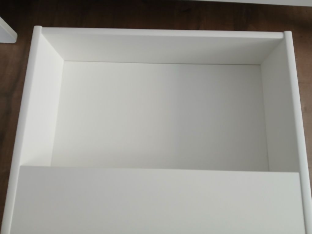 IKEA FREDVANG pojemnik pod łóżko stolik nocny na kółkach biały