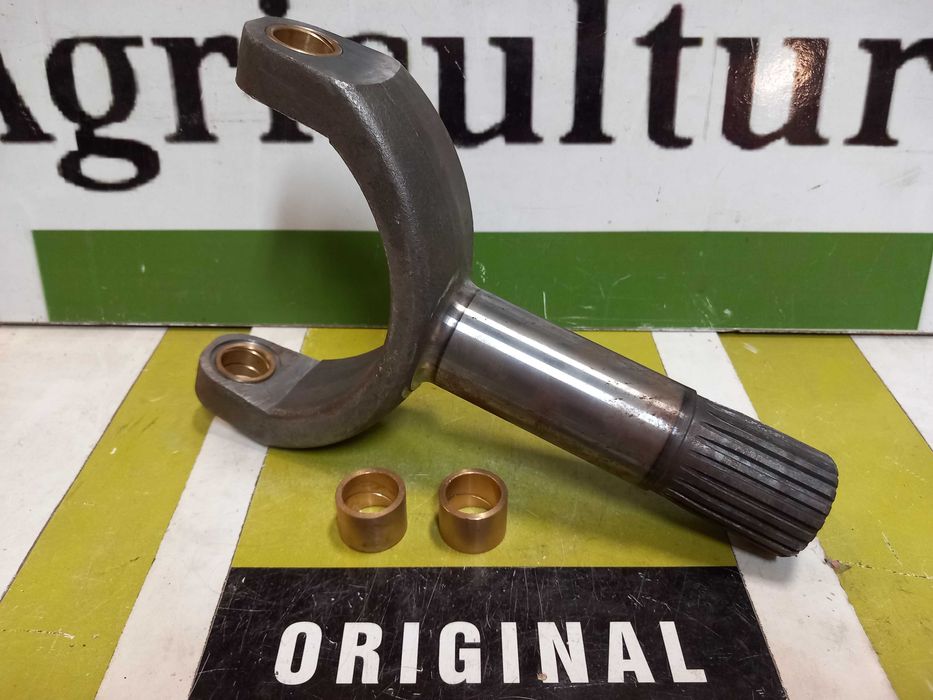 Widełki wałek napędu targańca CLAAS Dominator Mega Lexion 643682.0