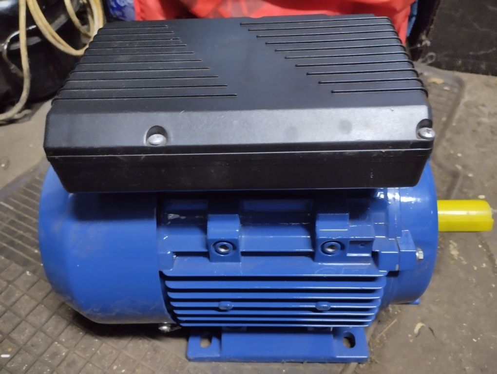 Silnik 1.1 kW 1400 obr 230V GMYL-90L1-4