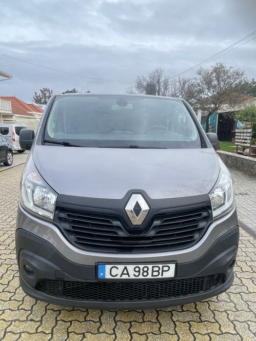 Renault Traffic 9 lugares