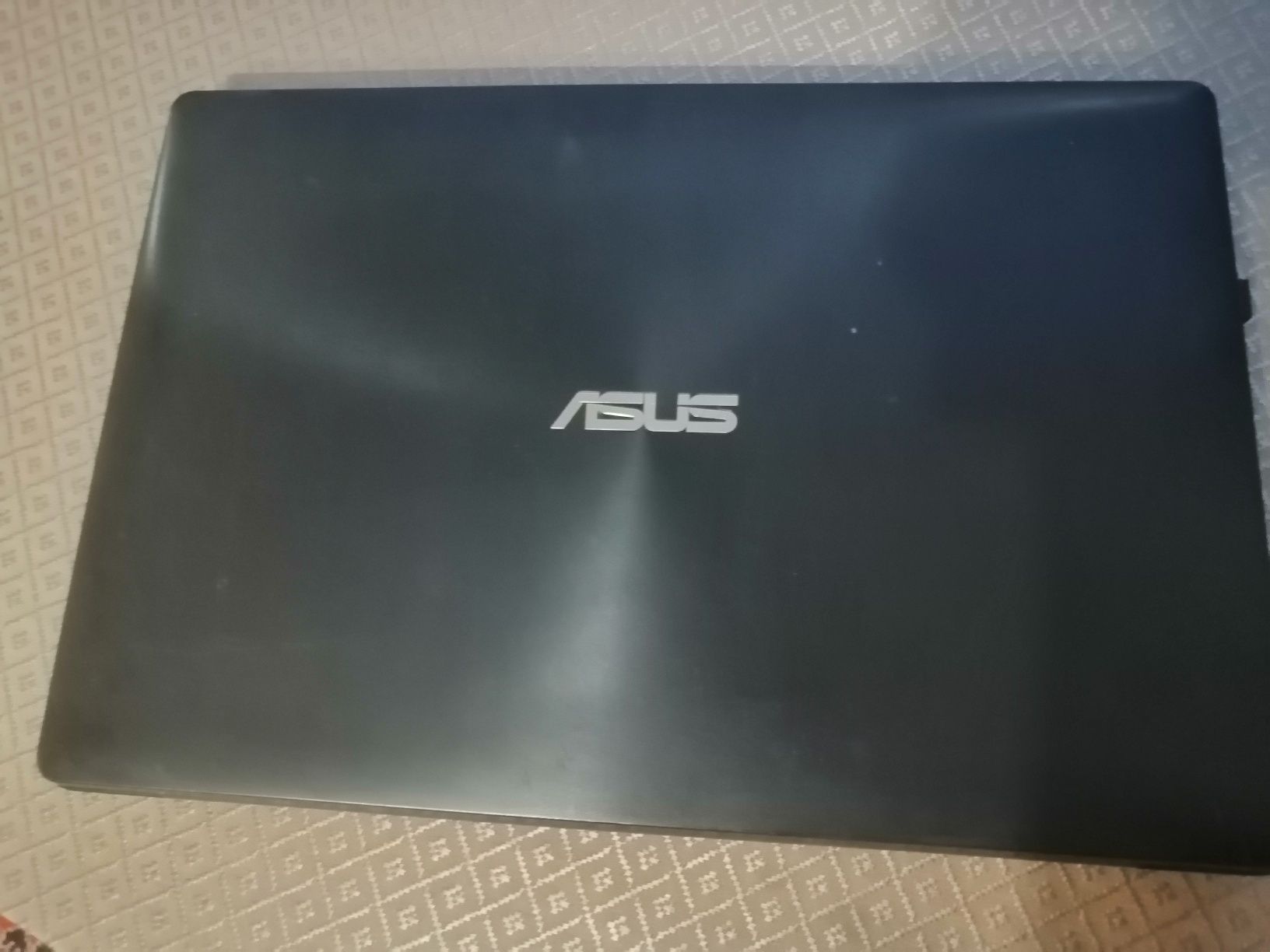 Ноутбук Asus R515M б/в