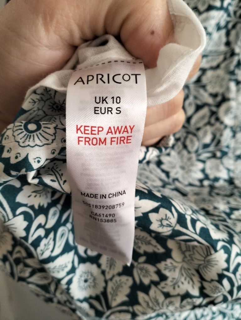 Sukienka damska Apricot krótka rozszerzane rękawy