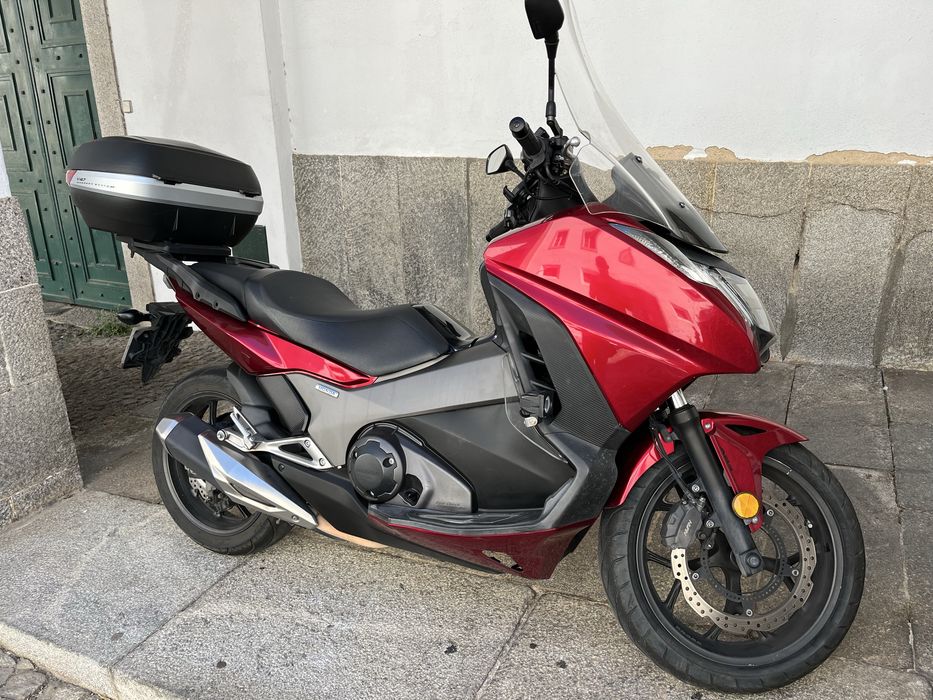 Vendo/Troco Honda Integra 750