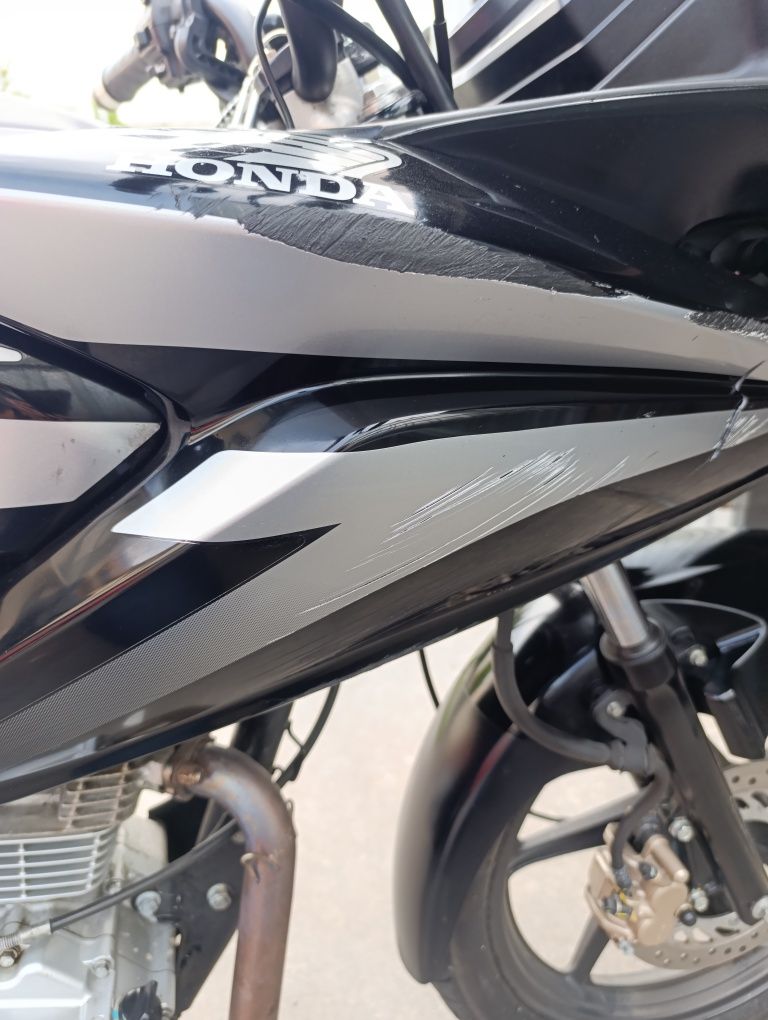 Honda CBF125 HondCBF125
