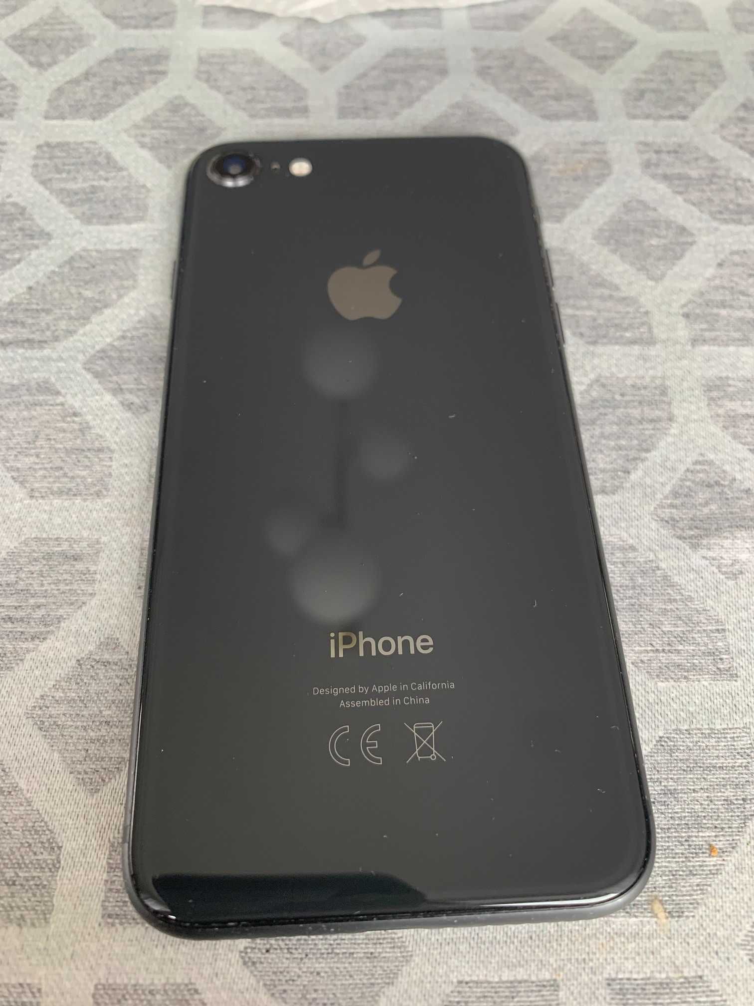 iPhone 8 64gb czarny