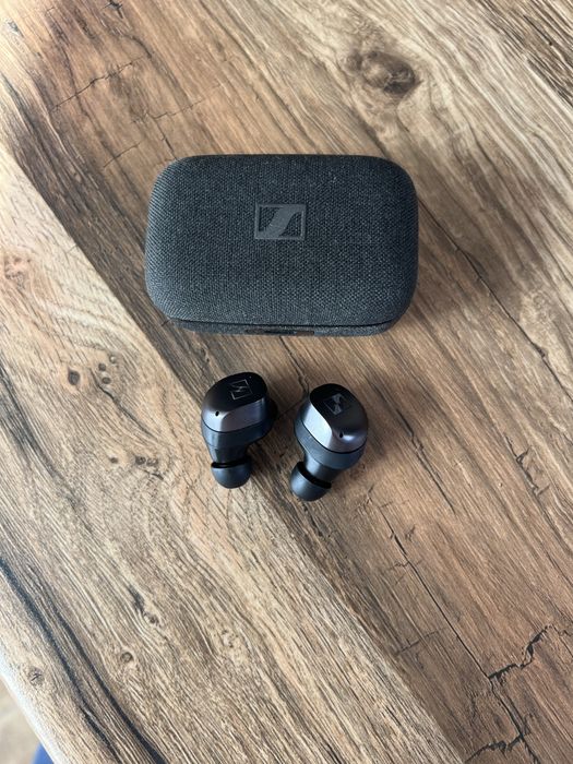 Навушники Sennheiser MOMENTUM True Wireless 4 Преміум