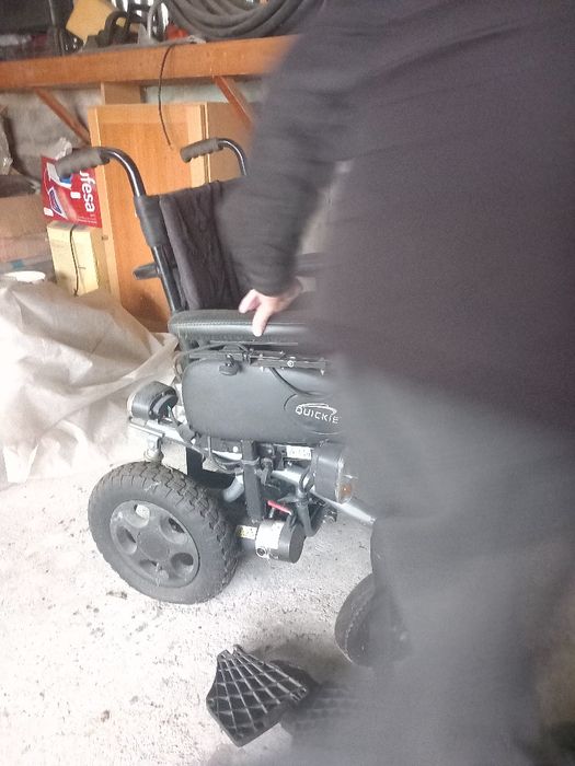 Cadeira eléctrica preço  negociável