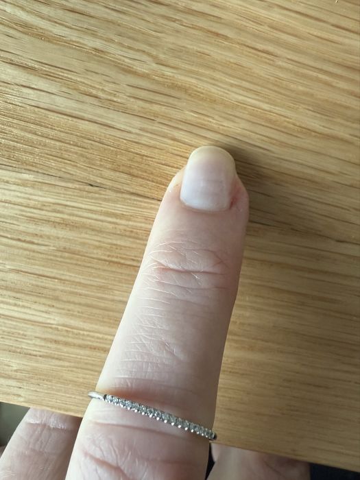 Pierścionek Apart białe złoto diamenty rozmiar 16