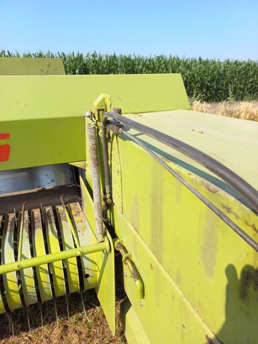 Прес для тюків підбірник Claas markant 60