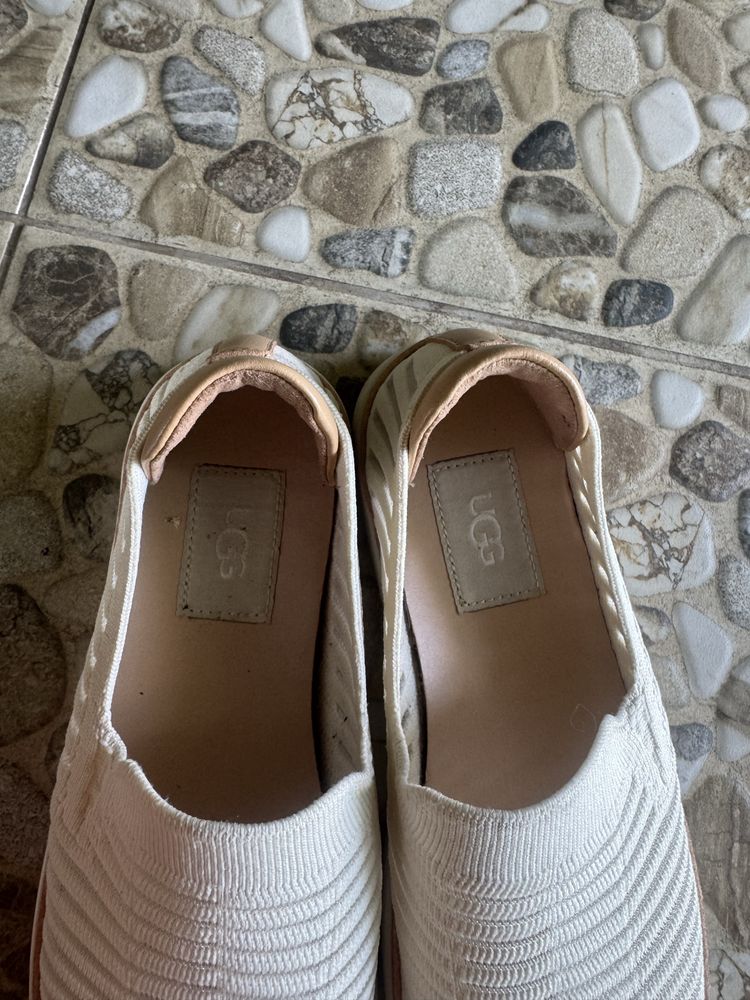 Жіночі мокасіни UGg