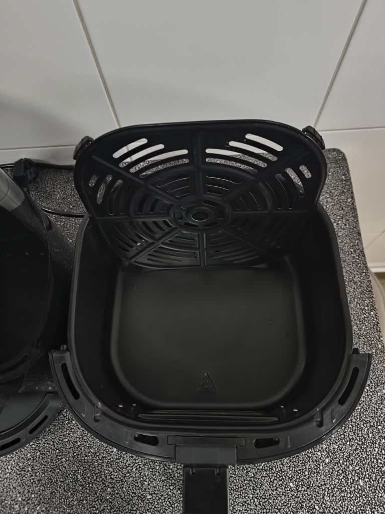 Air fryer 7,4L dentro de garantia