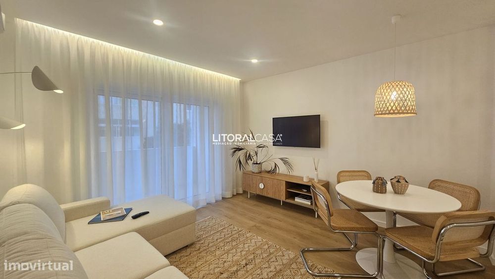 T1 | Remodelado | Mobilado | Varanda Vista mar