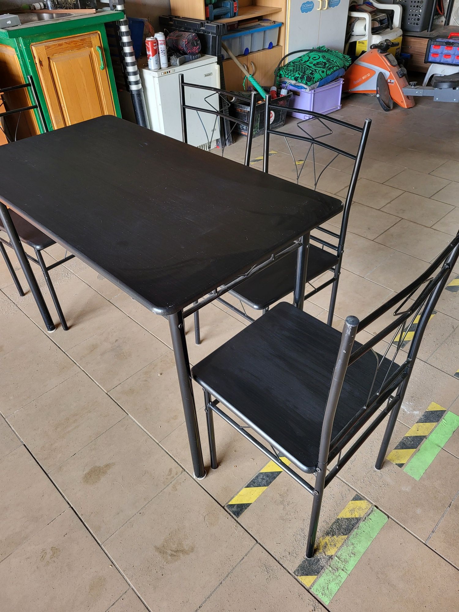 Stół + 4 krzesła