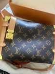Mala LV modelo Trunk