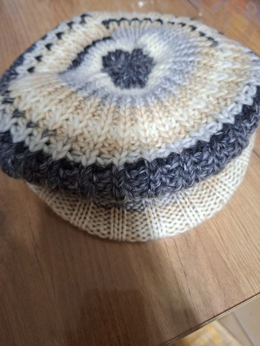 Nowa czapka zimowa damska