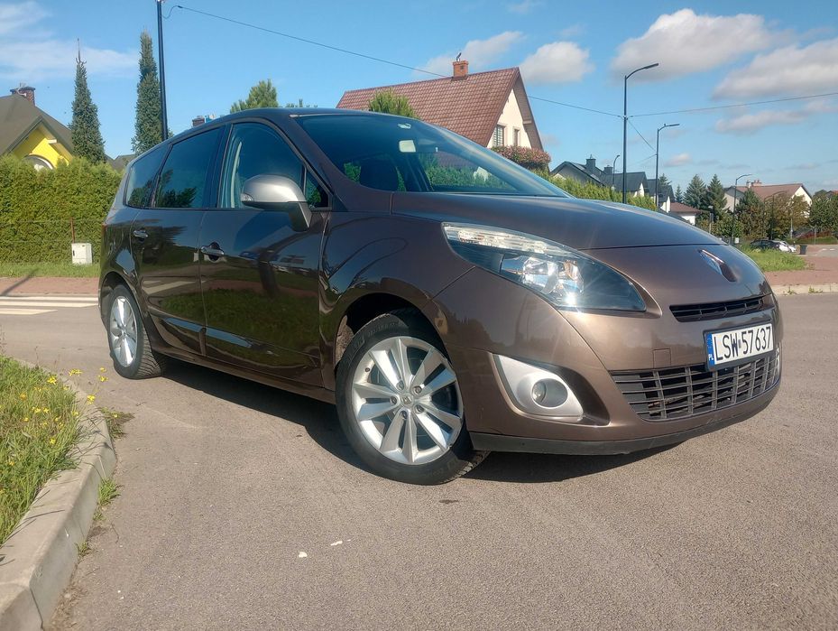 Renault Grand Scenic 2011r 1,6 16v (110KM) 7-osobowy