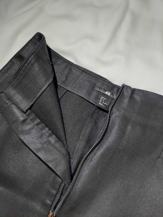 Чорна спідниця-олівець H&M