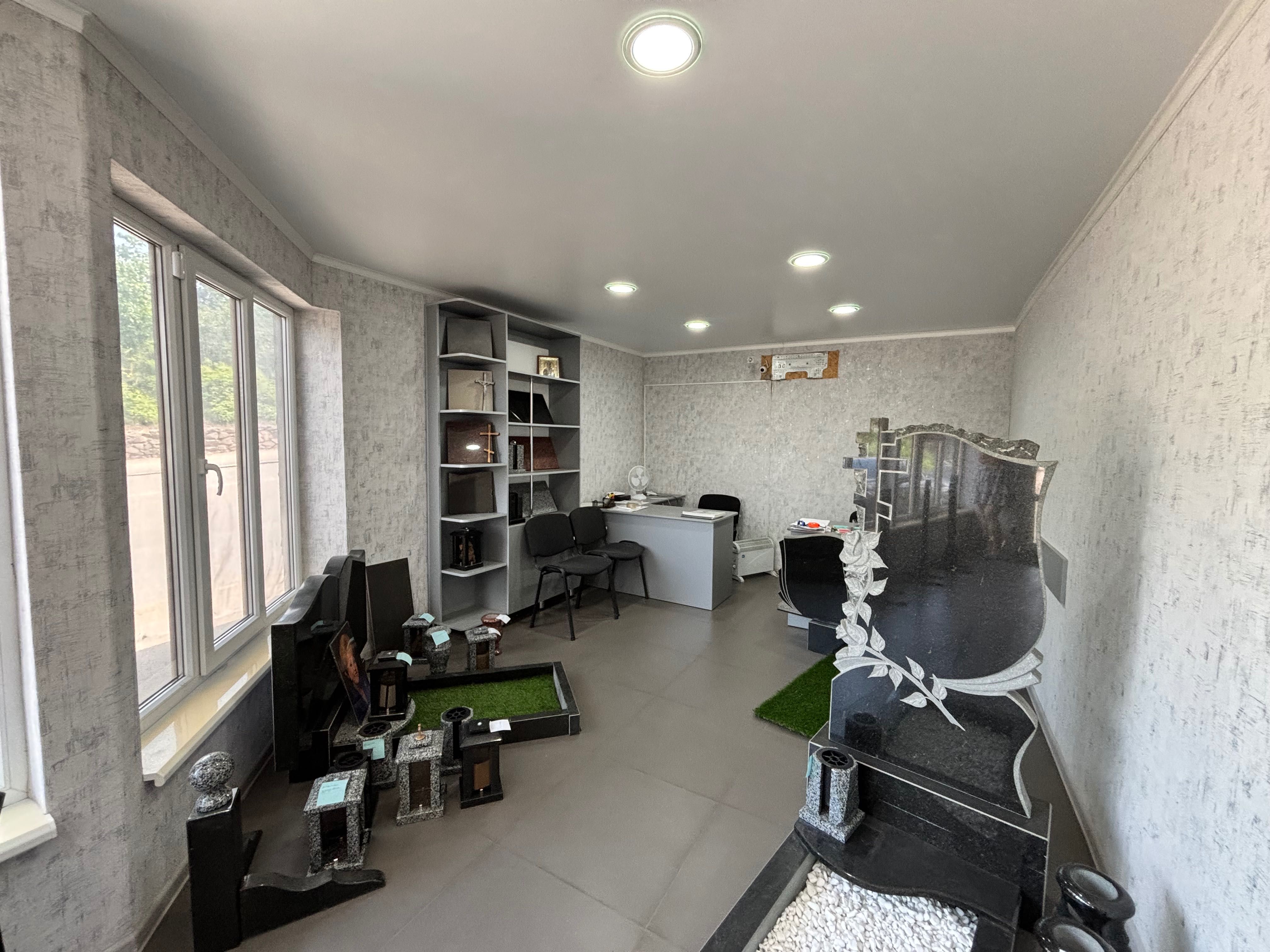 Продається приміщення по вулиці Одеська