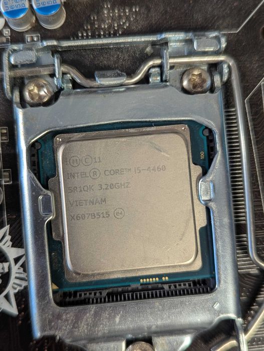 Комплект MSI h81m-e34 + Intel core i5-4460+8Gb ddr3 +кулер s1150