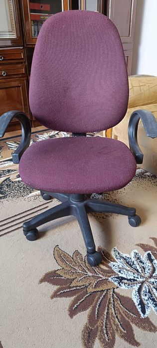 Продам комп'ютерний стіл