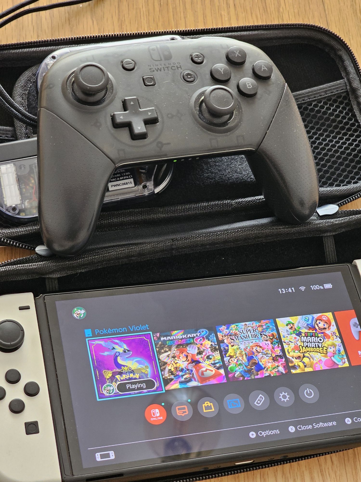 Nintendo Switch OLED 64GB + acessórios