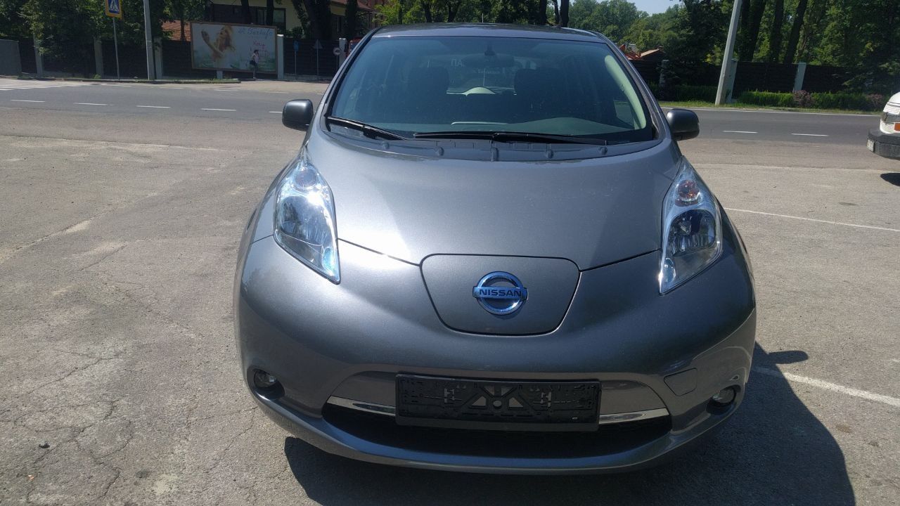 Nissan leaf 2015 S+