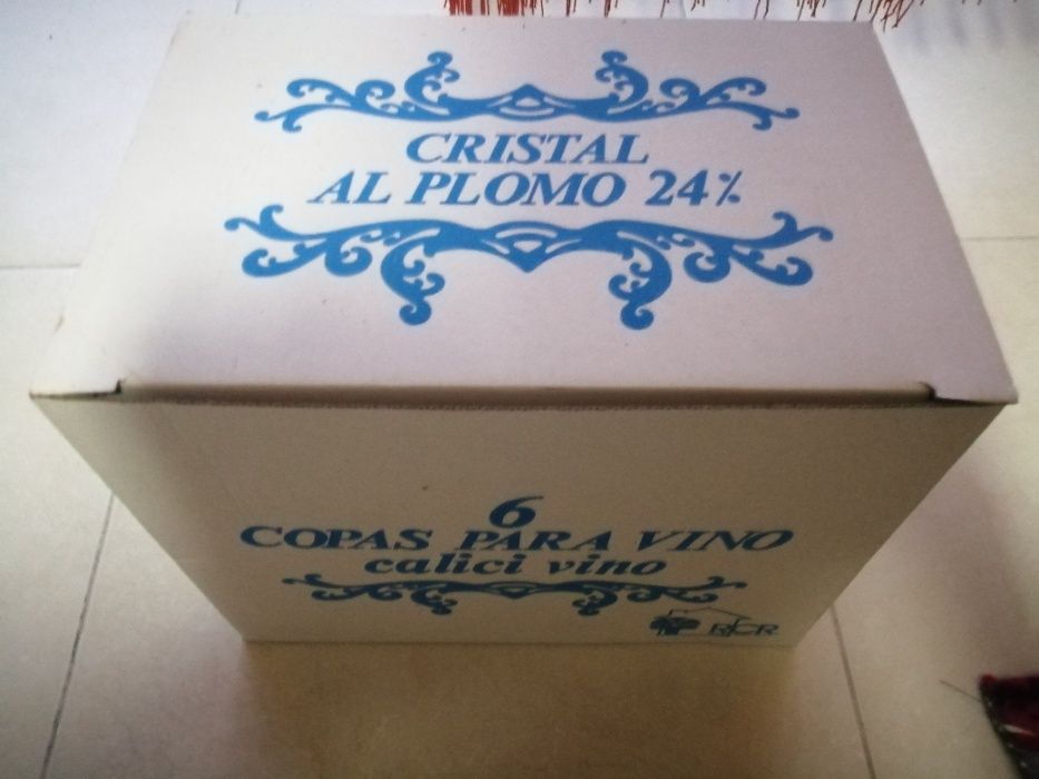 Serviço de Copos de Cristal