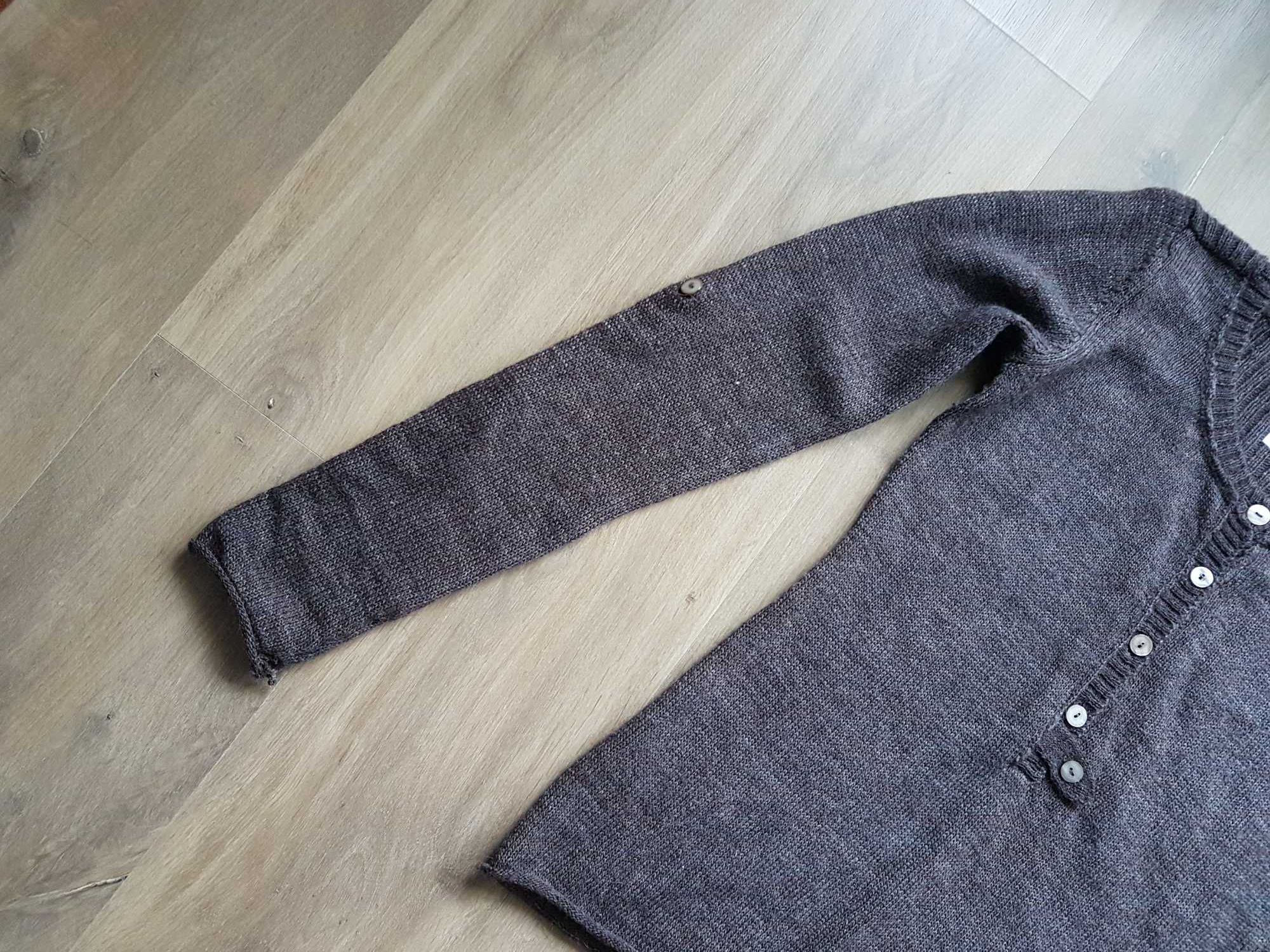 Brązowy sweter H&M wywijane rękawy roz. M 42% Wełna 28% Alpaka
