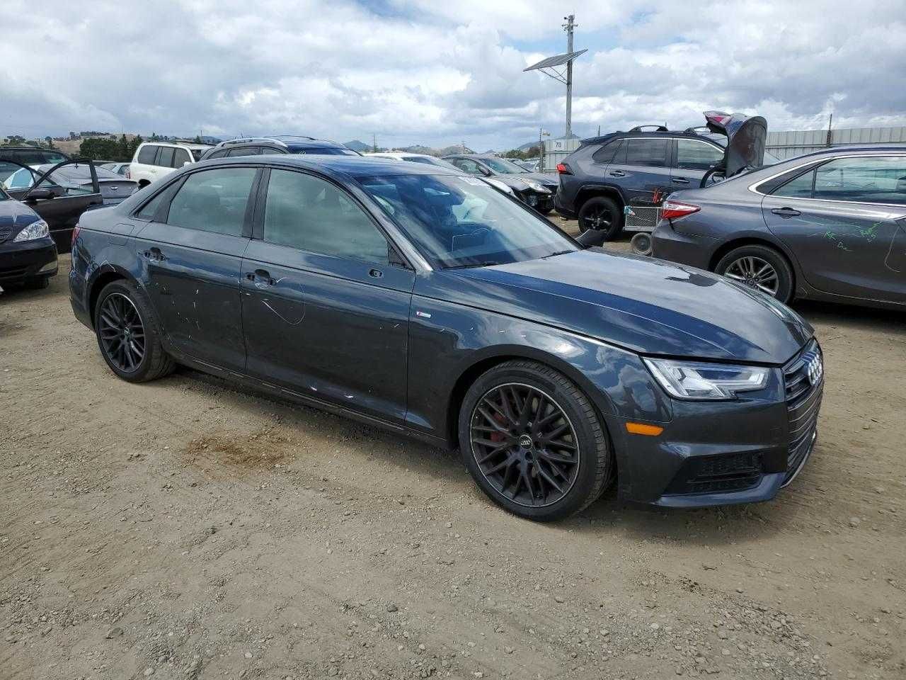 Audi A4 Premium Plus S Line 2018 )