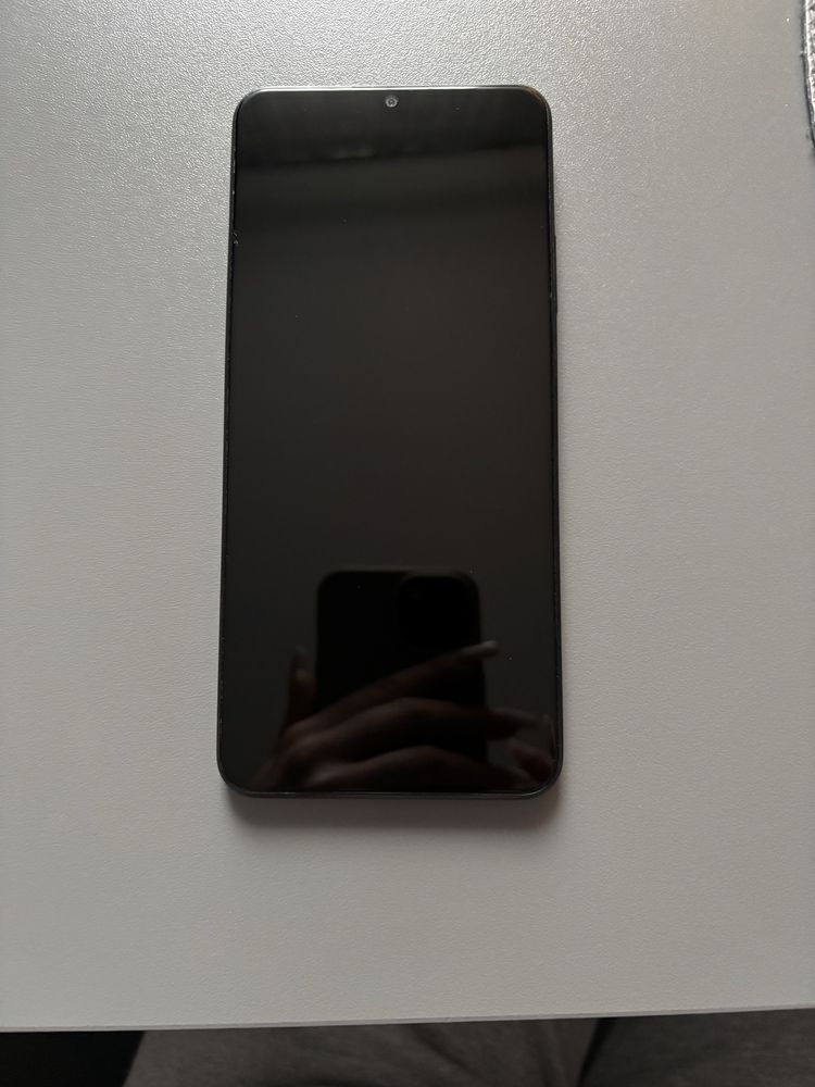Realme C53 128GB.