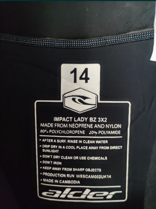 Kombinezon pianka do pływania