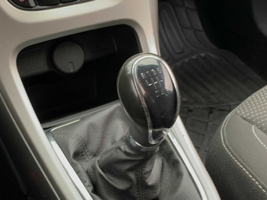 Opel Astra 2013 1.7 дизель