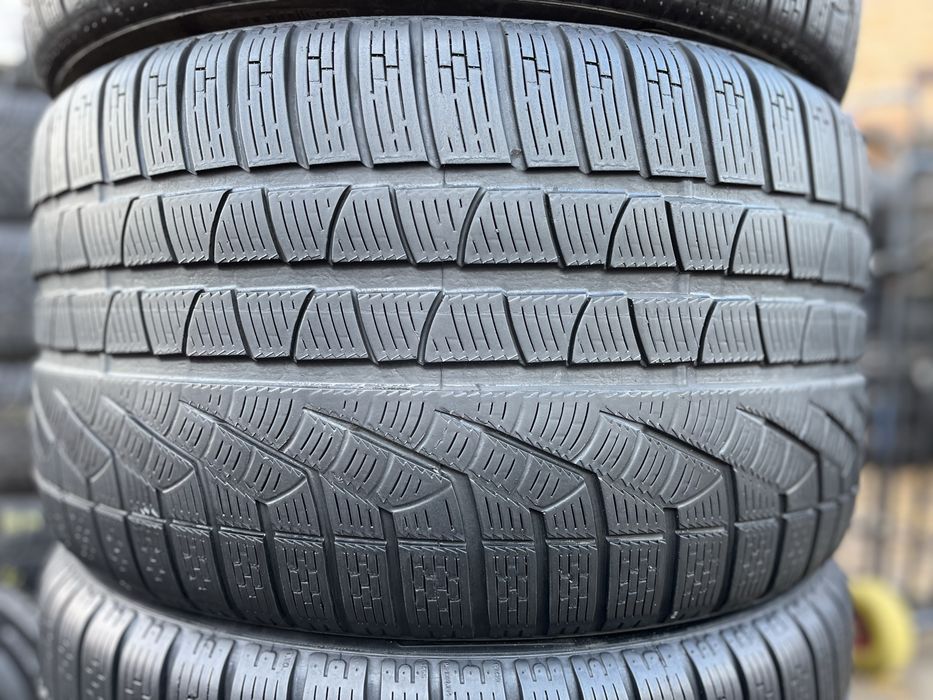 245/35/R20 295/30/R20 (зима ) Різноширокі Pirelli SottoZero