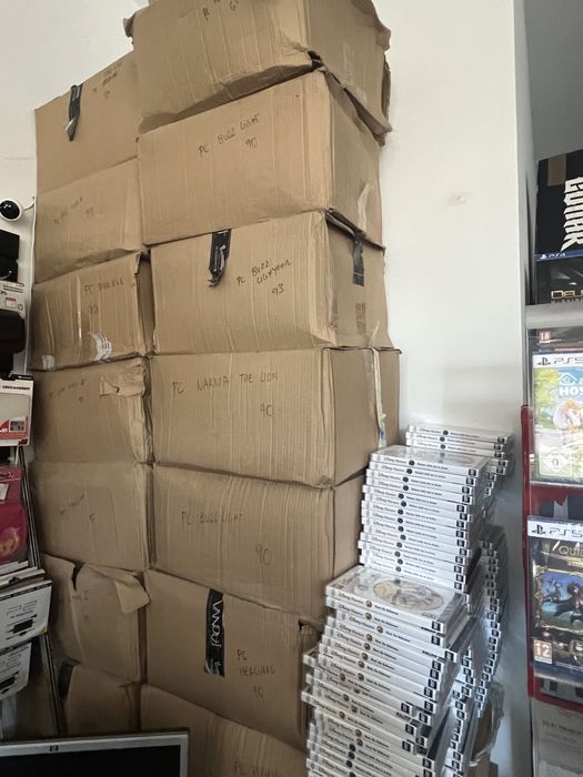 Lote de 3000 jogos de PC novos e embalados da Disney